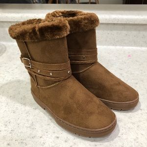 New Brown Faux Fur Comfy Boots Size Small 5-6